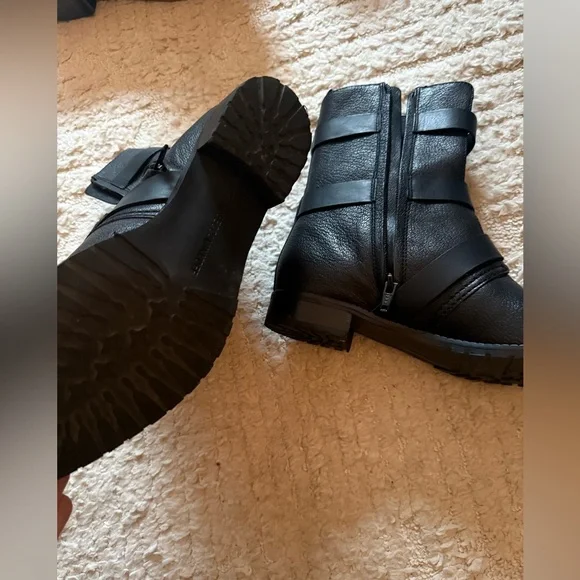 Rebecca Minkoff biker boots leather
Black size 8 - Picture 3 of 4